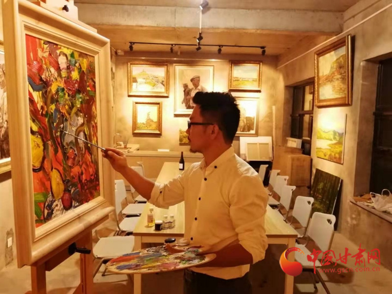 1909年咋建造黃河鐵橋？蘭州大學(xué)教師王威用油畫再現(xiàn)百年往事