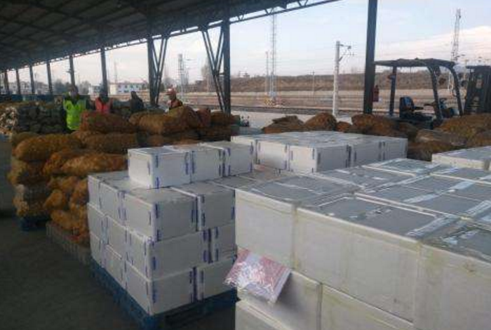 蘭鐵集團開辟綠色通道快裝快運馳援湖北生活物資