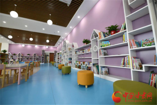 蘭州新區(qū)圖書館投入試運行 填補區(qū)域空白推進(jìn)全民閱讀
