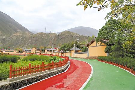 “美麗舟曲”行動 激活鄉(xiāng)村振興新引擎——舟曲縣開展城鄉(xiāng)環(huán)境綜合整治集中攻堅(jiān)行動紀(jì)實(shí)