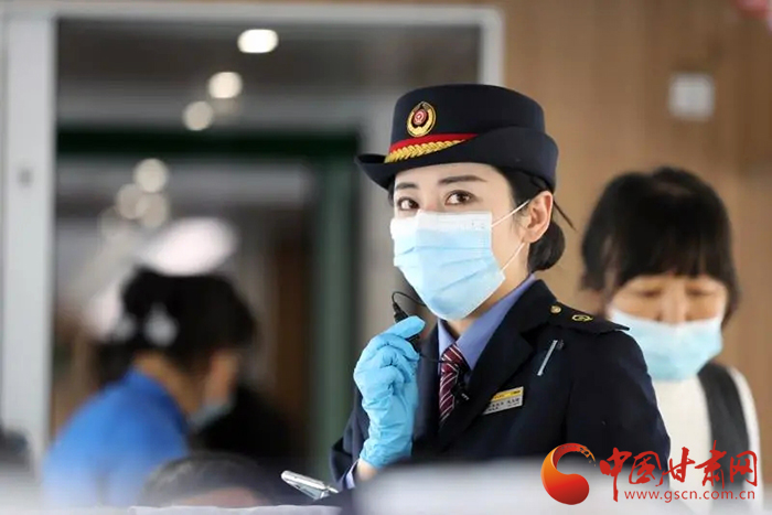 農(nóng)歷小年火車票今起開搶！這些信息你要知道