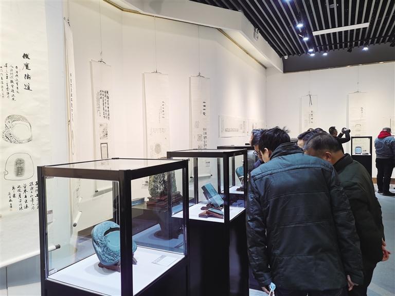 “非遺精品洮硯傳拓題跋藝術展”開展 洮硯雕刻、傳拓、拓片題跋集中亮相甘肅藝術館