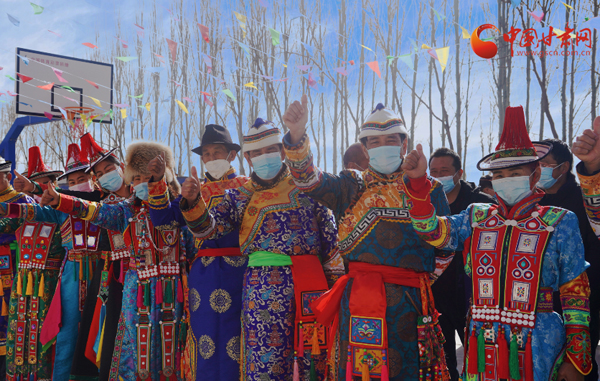 肅南：分紅啦分紅啦！南溝村村民喜領(lǐng)43.3萬(wàn)元