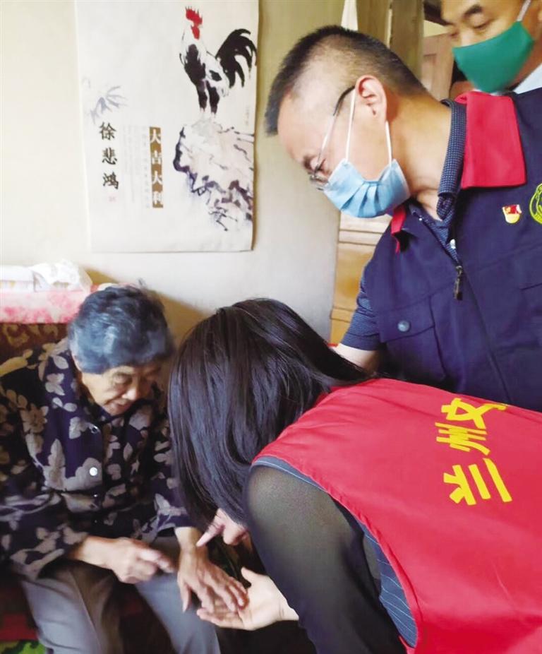 在公益志愿服務(wù)中踐行初心使命——記中國好人、城關(guān)區(qū)一方公益慈善協(xié)會黨支部書記高平