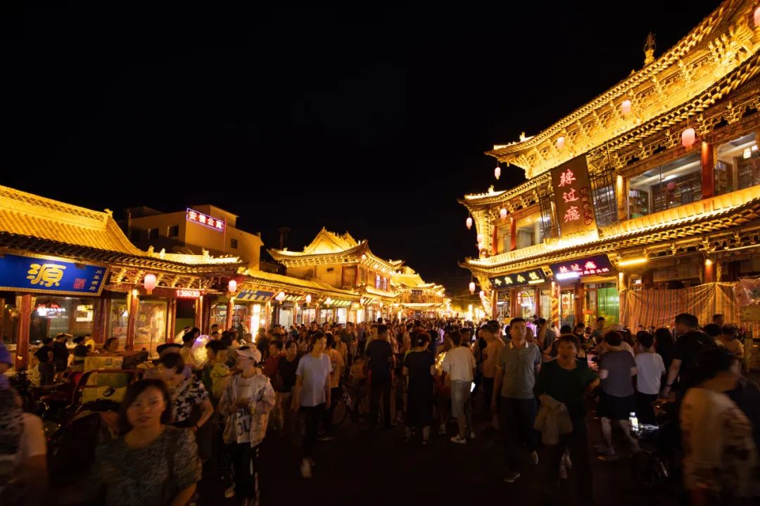 古風(fēng)、華美、浪漫、美味……現(xiàn)實(shí)版“清明上河圖”，就在這里！