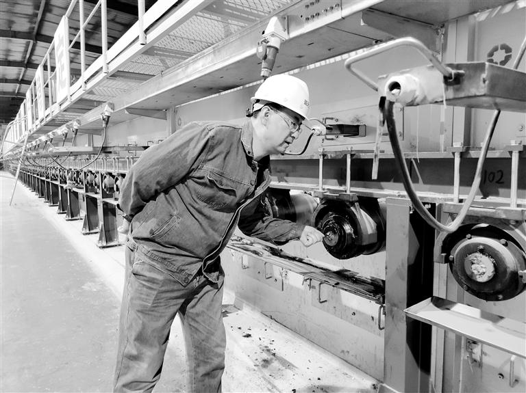 高溫下的堅守，讓世界變得更“透明”