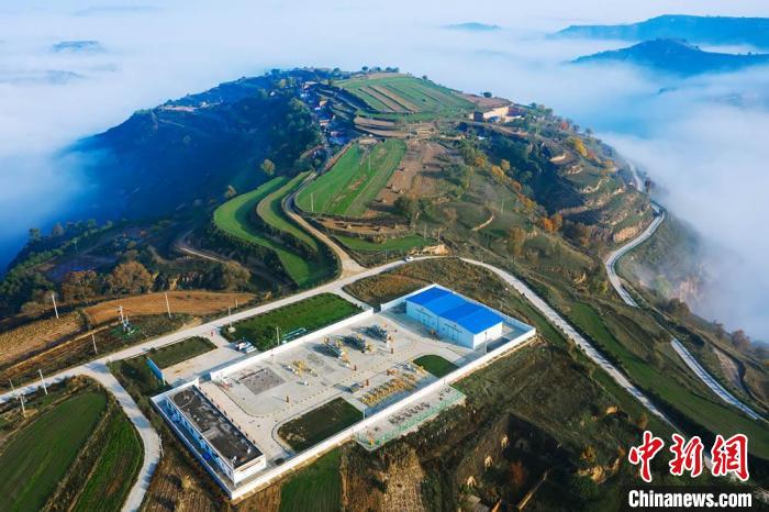 圖為中石油長(zhǎng)慶油田慶陽(yáng)天然氣開發(fā)場(chǎng)站。(資料圖) 慶陽(yáng)市委宣傳部供圖