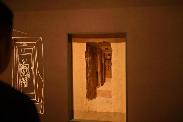 張家川縣馬家塬車輿博物館展陳的馬家塬遺址出土文物。李亞龍 攝