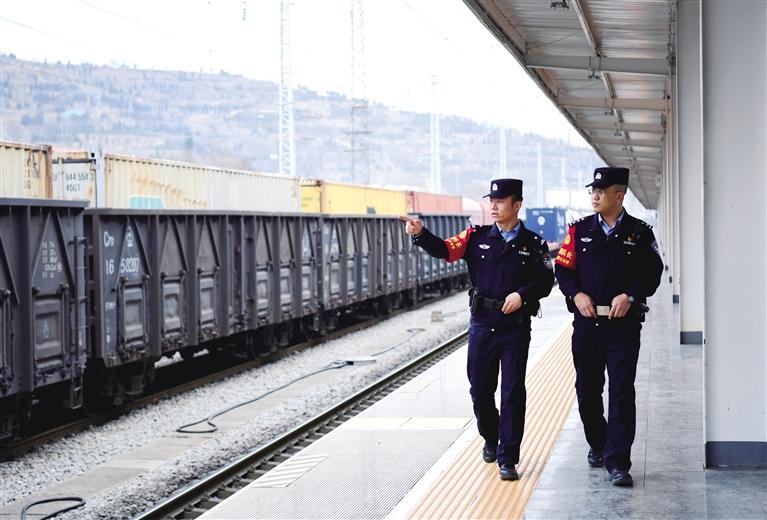 同心共護(hù)幸福年